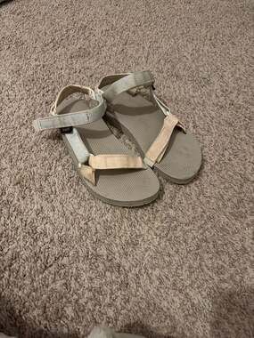 Teva Kids' Original Universal Metallic Sandal Size 5